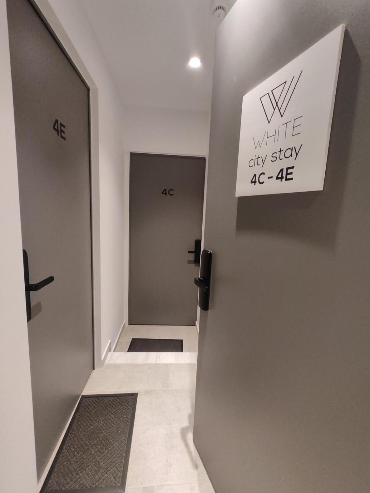 White Appartement *